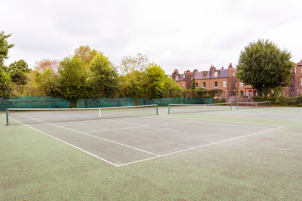 Lammas Park Tennis Courts